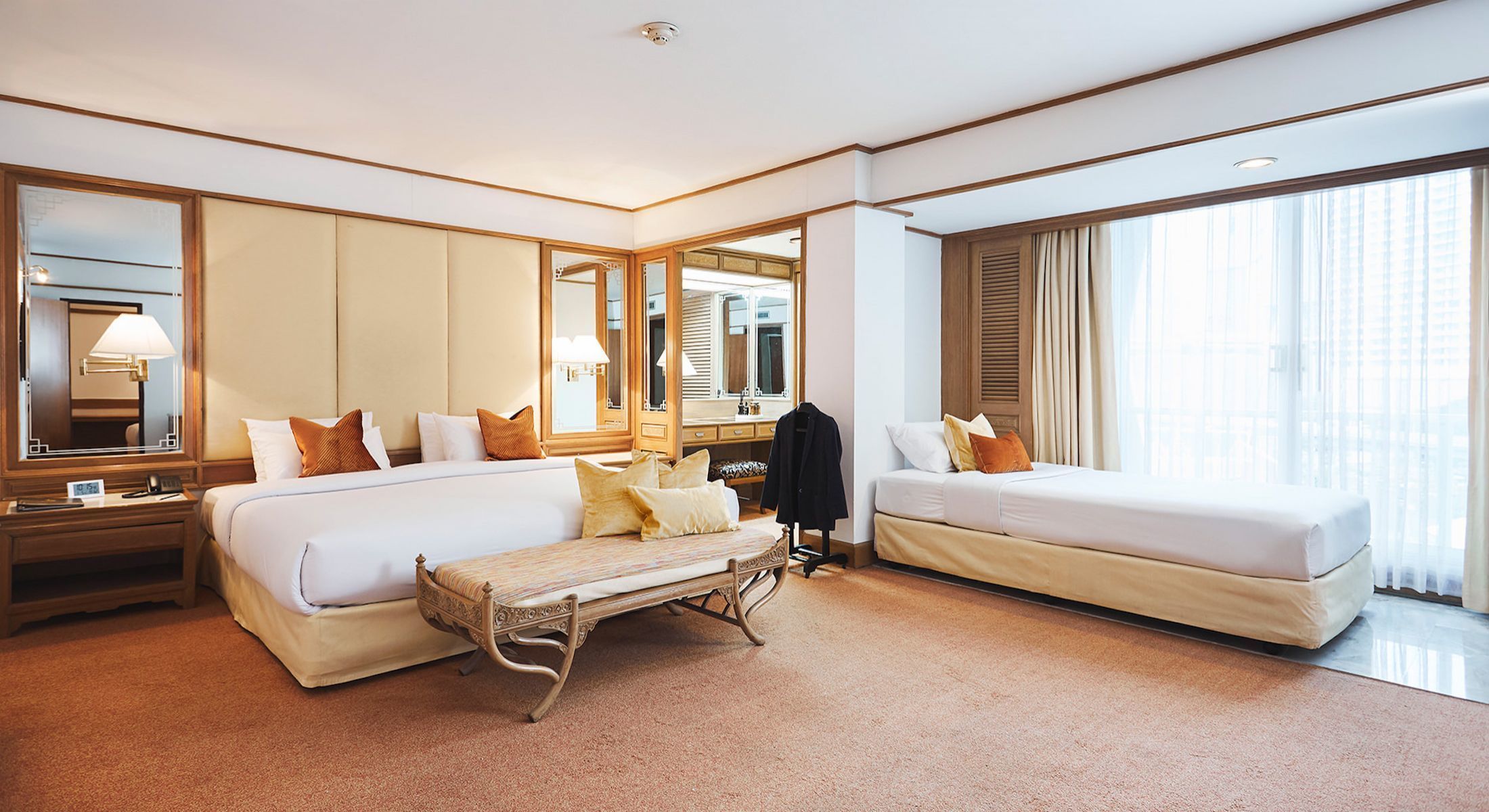 Montien Hotel Bangkok 5 Star Hotel In Bangkok Official Website